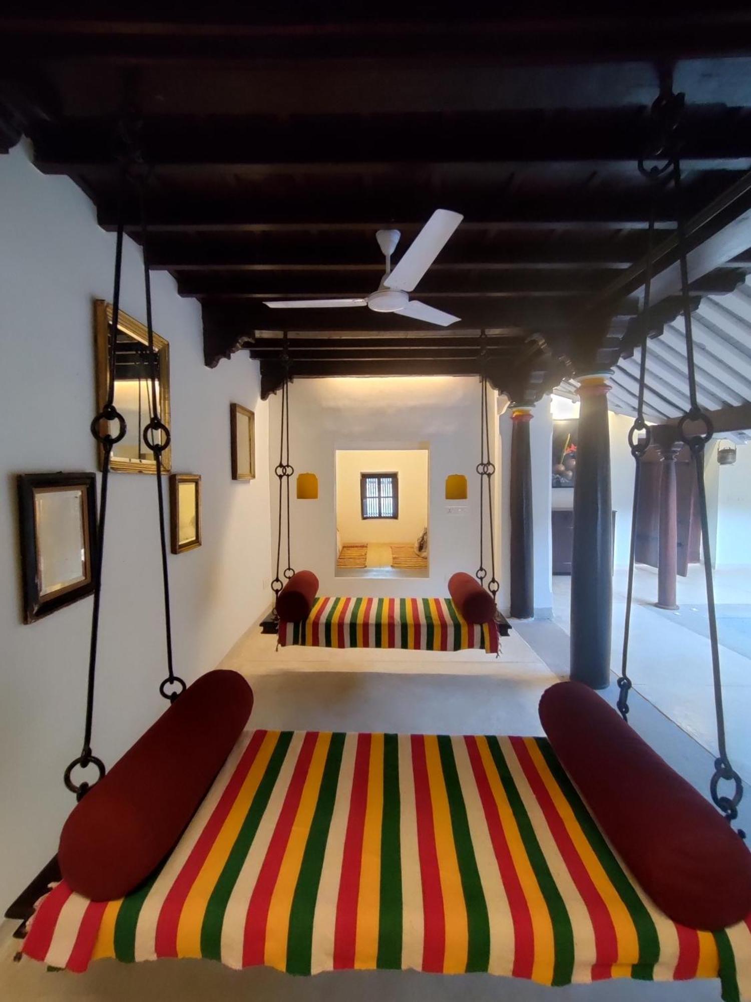 Mangala Heritage By Luxunlock Private Villas Tirukkannapuram Exterior foto